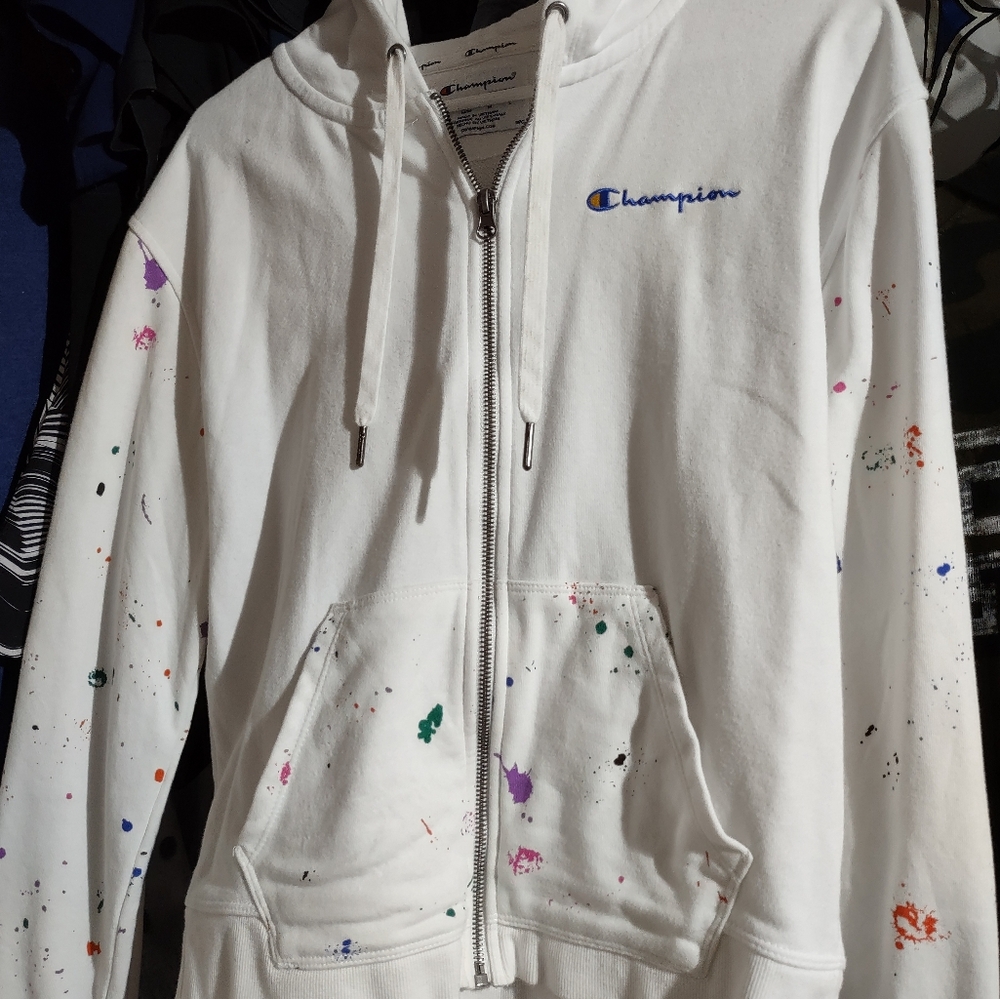 Champion hoodie size medium